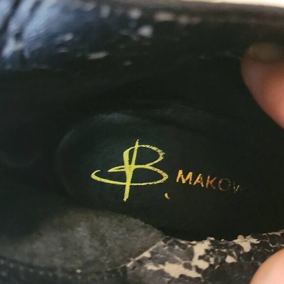 B Makowsky Black Suede Pull on Heeled Ankle Boots Size 9M - Picture 11 of 13